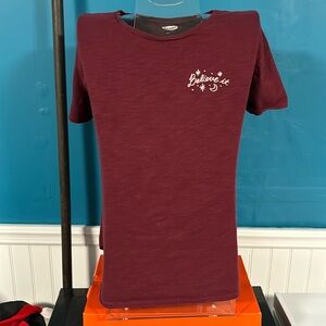 Old Navy T Shirt size L